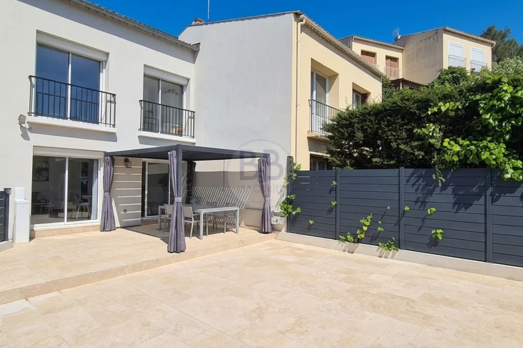 Terrass - Charming Villa with Garden in Saint-Raphaël