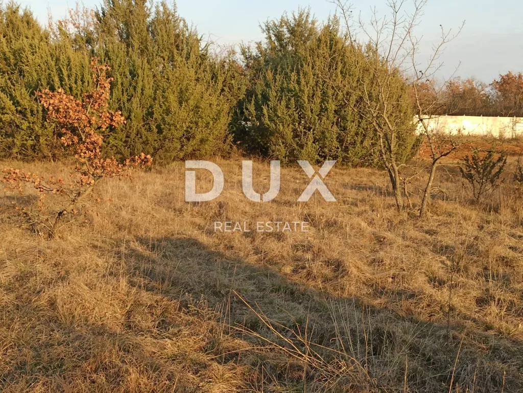 Giardino - Buildable Land with Asphalting in Štokovci, Istra