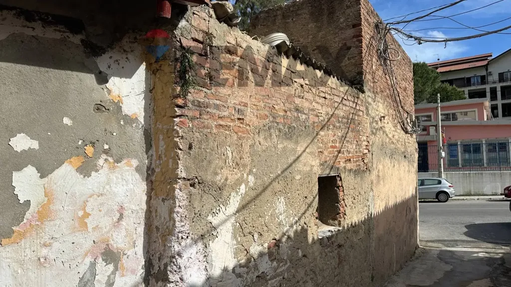 Välivaade - Rustic Plot for Independent House in Messina