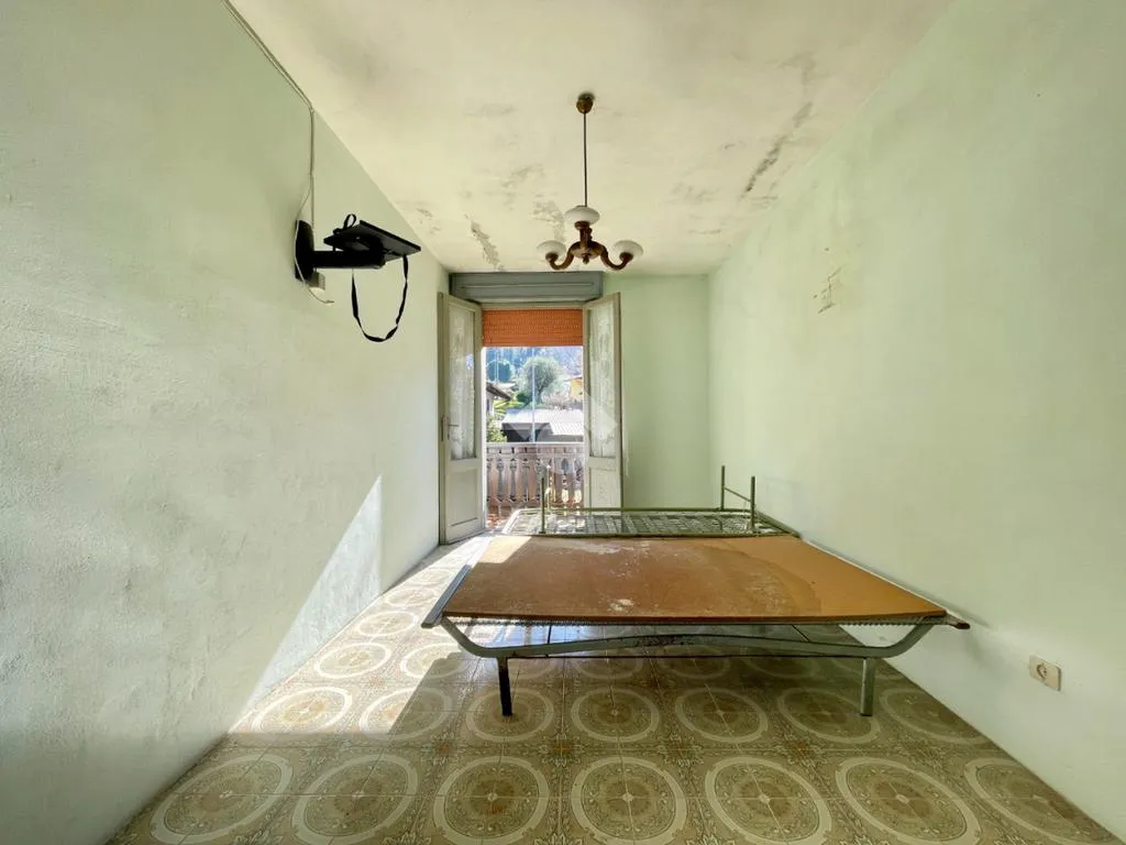 Chambres - Semi-detached House with Garden in Nimis
