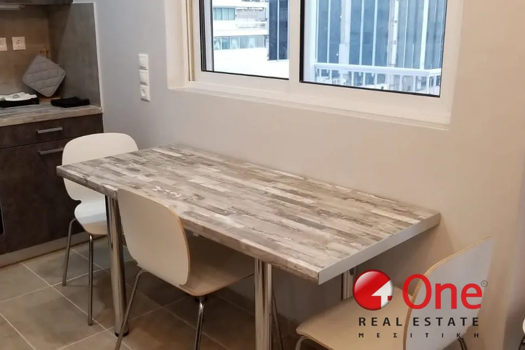 Köök - Renovated Penthouse with Balcony in Pireas Centre
