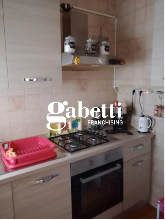 Cucina - Spacious Flat with Balcony in Asti