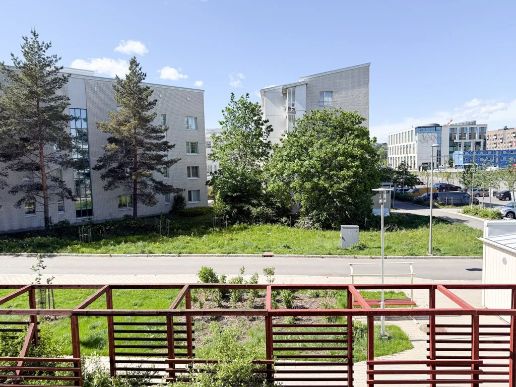 Jardin - Modern Flat with Balcony in Hermanni, Helsinki