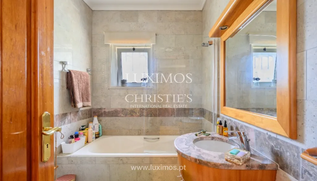 Bagni - Villa with Pool and Garden in Esmoriz