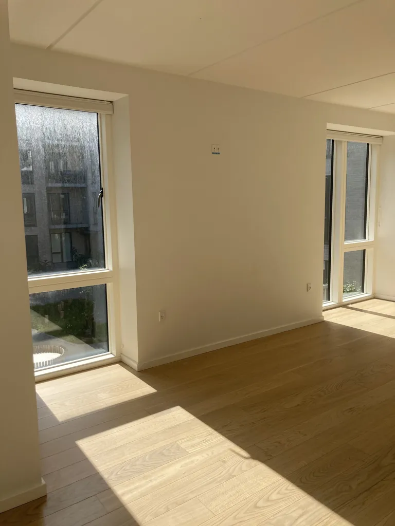 Stanze - Corner Flat with Balcony in Nordhavn