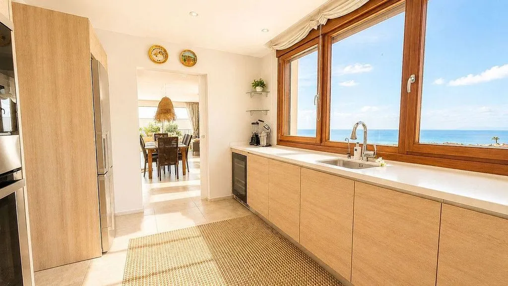 Cuisine - Penthouse with Sea Views in Los Monteros, Marbella