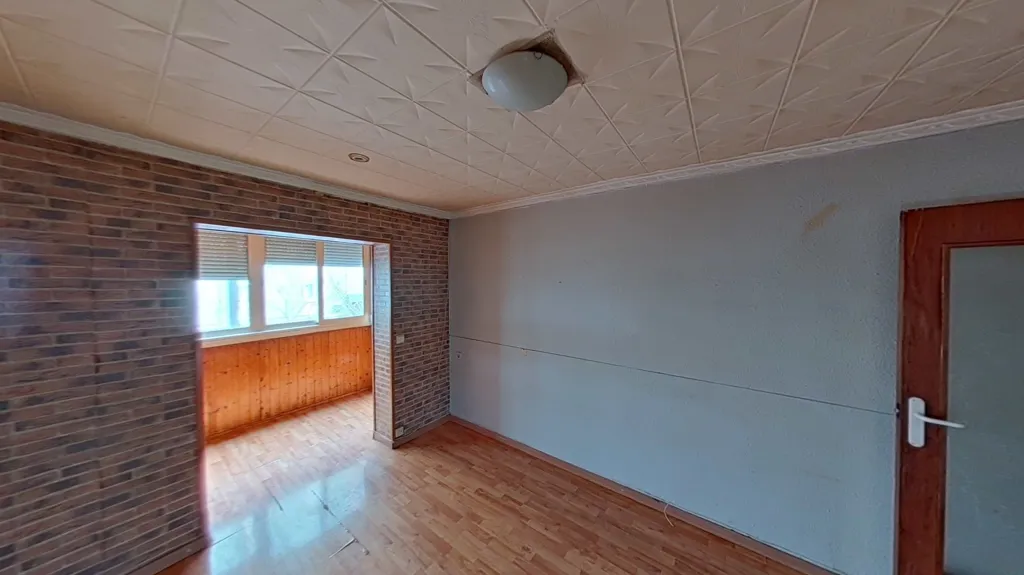 Toad - Apartment with Garden Access in Ripollet, Barcelona