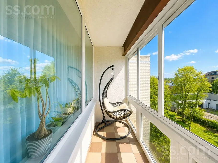 Rõdu - Two-Level Apartment with Panoramic Views in Mežaparks, Riga