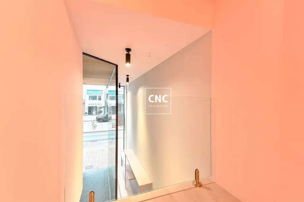 hallway_entrance