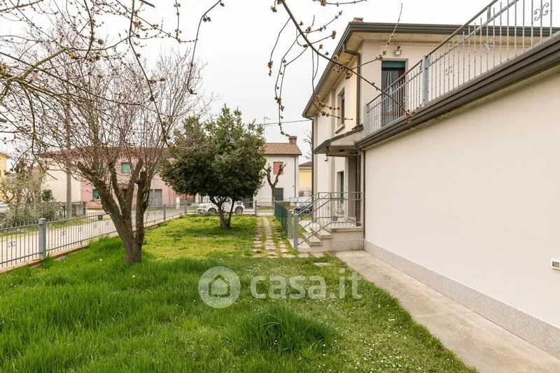 Jardin - Independent Apartment with Garden in Conselice