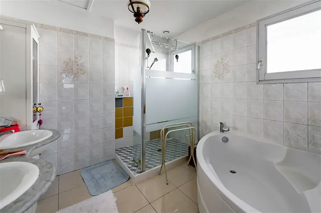 Maison 8 pièces à Eysines