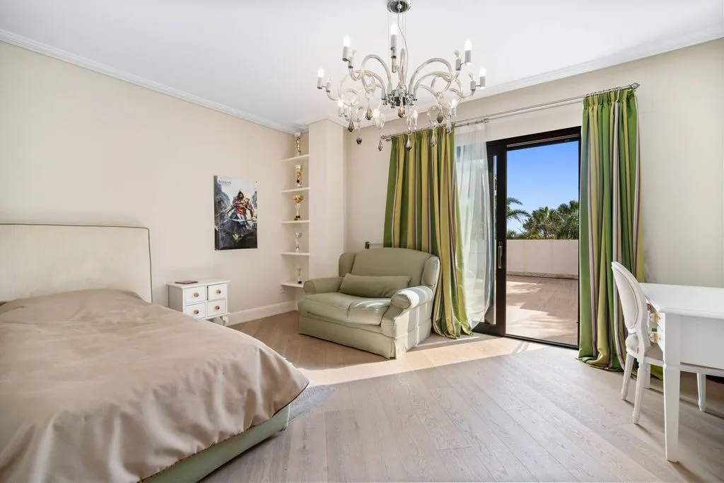 Chambres - Luxury Villa with Communal Pools in Marbella