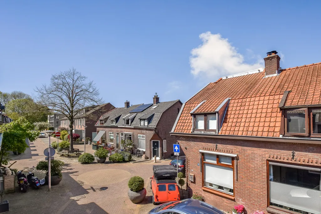 Välivaade - Modernised Corner House in Capelle aan den IJssel