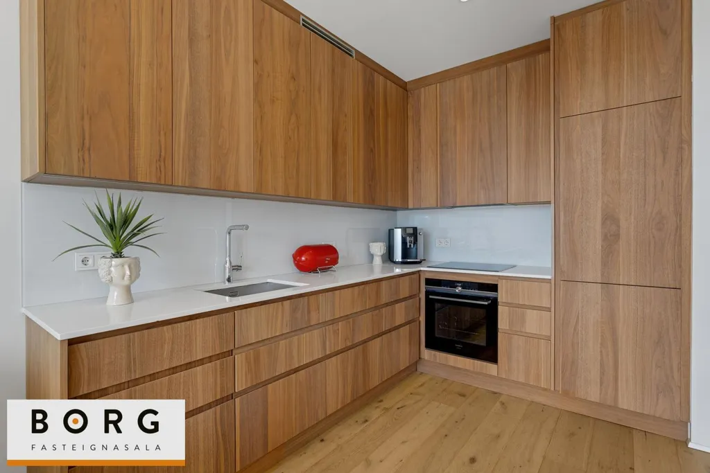 Köök - Modern Apartment with Elevator in Reykjavik