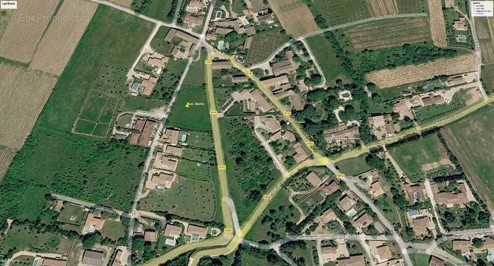 Buildable Plot with Garden View in Castillon-du-Gard