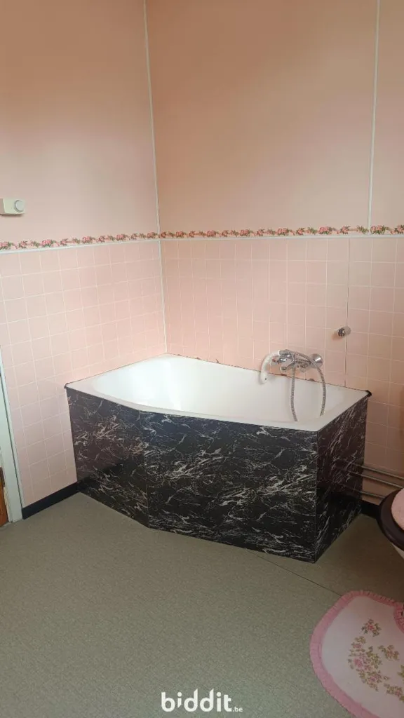 Vannitoad - Detached House with Garden in Well-located Area