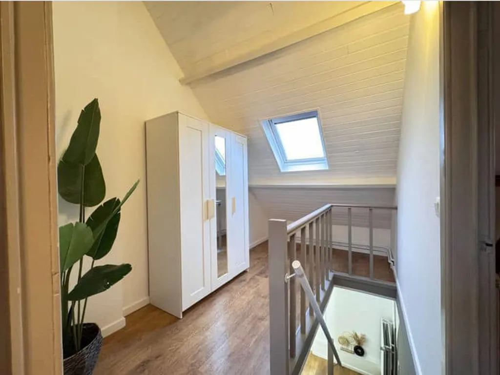 Toad - Duplex Apartment with Garden Potential in Herzele