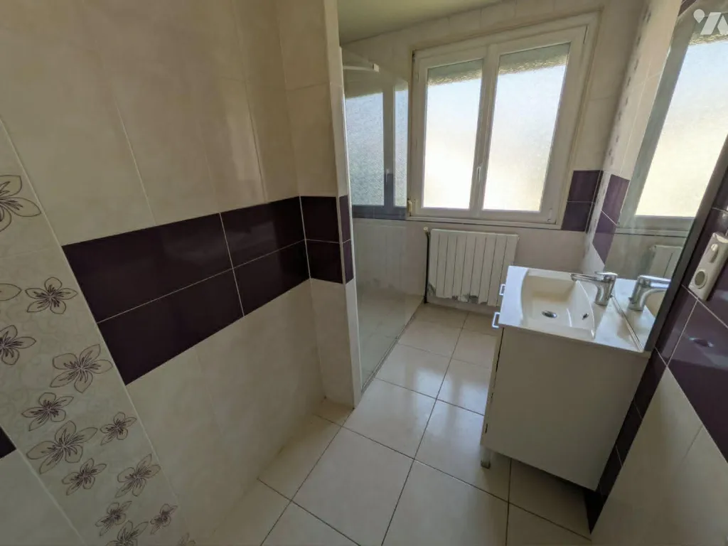 Vannitoad - Detached House with Full Basement in Saint-Nicolas-de-Port
