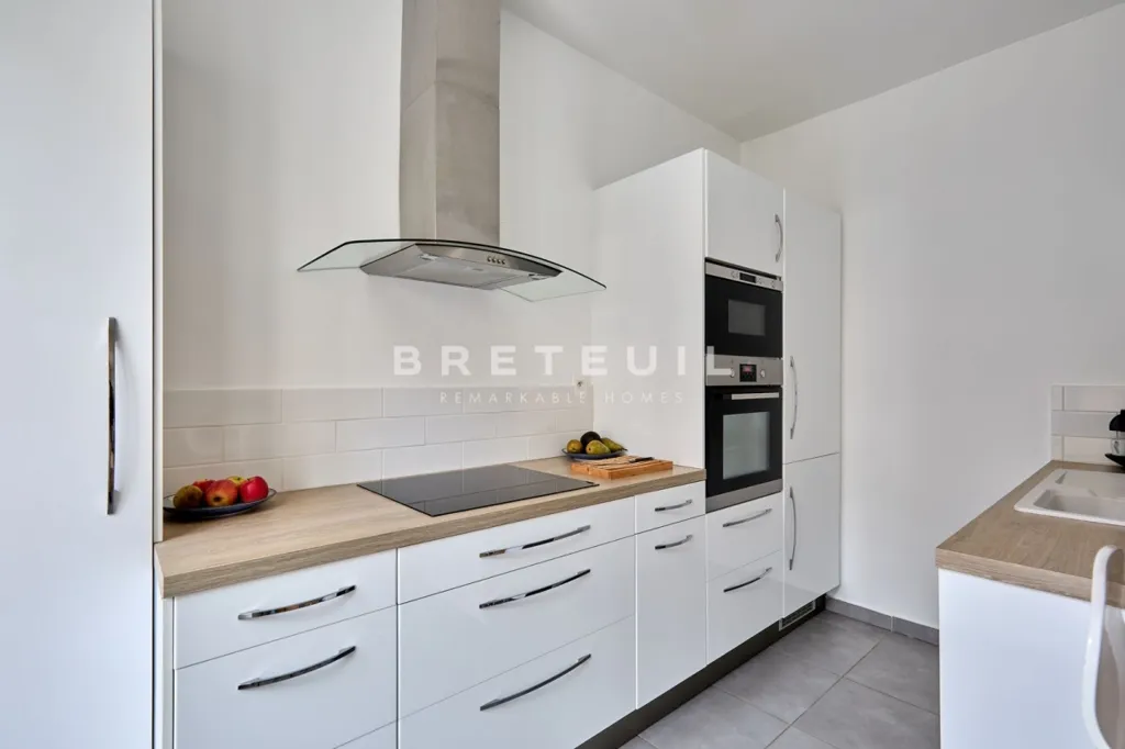 Köök - Refurbished 2-Bedroom Flat in Paris 18ème