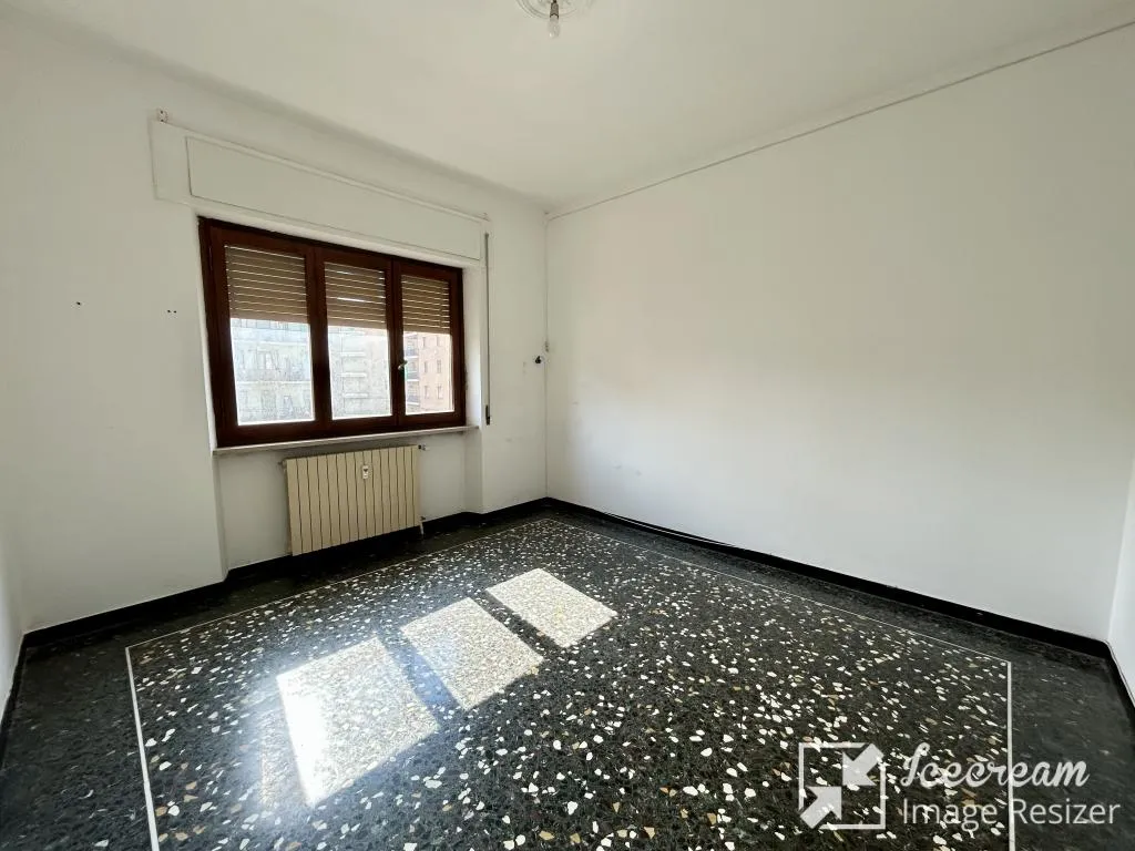 Pièces - Spacious Apartment with Balcony in Acqui Terme