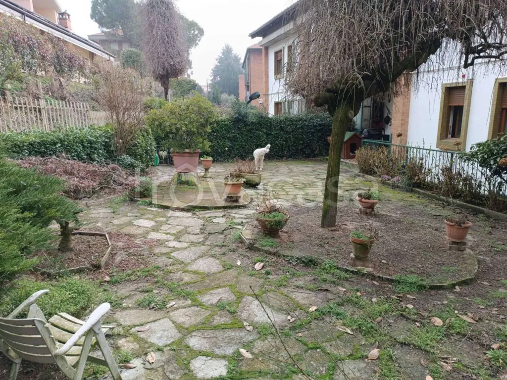 Aed - Apartment with Garden in Pino Torinese