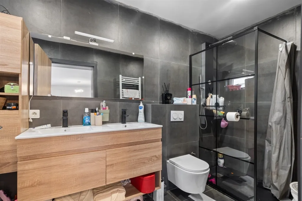 Bagni - Semi-Open Development with 6 Bedrooms in Overmere