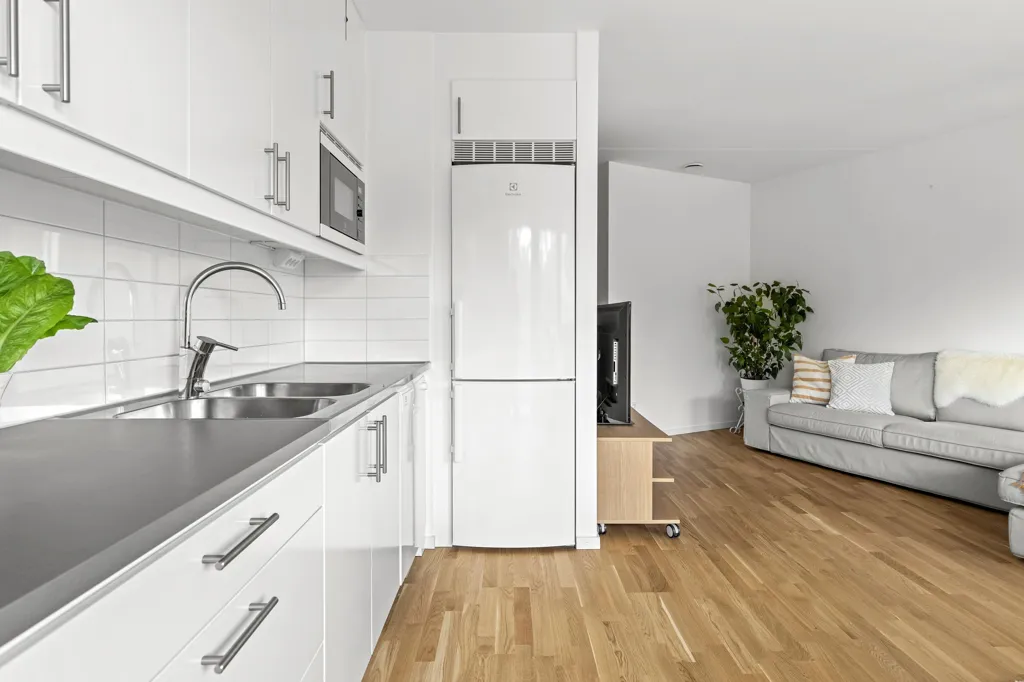 Cuisine - Modern Apartment with Balcony in Rågsved
