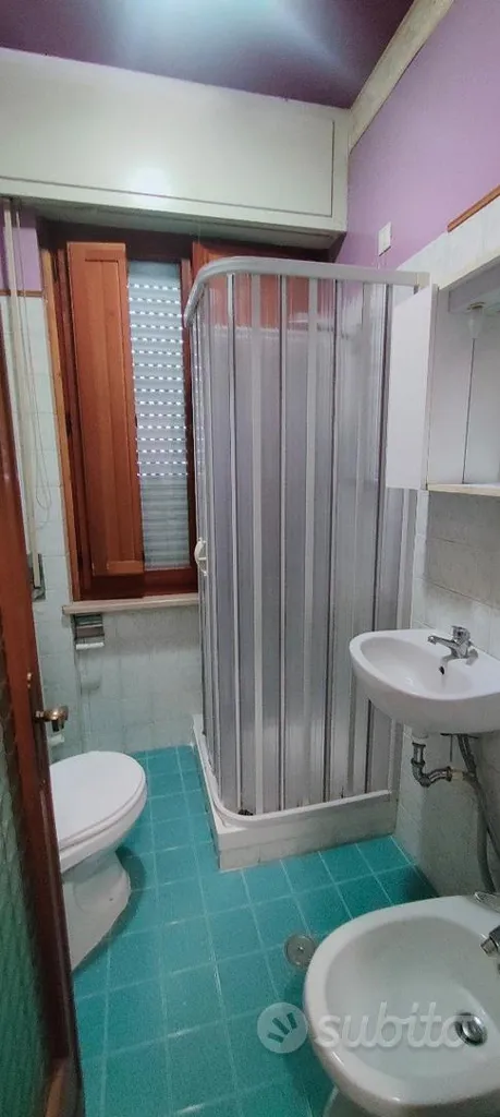 Salles de bain - Loft with Bed in University Area
