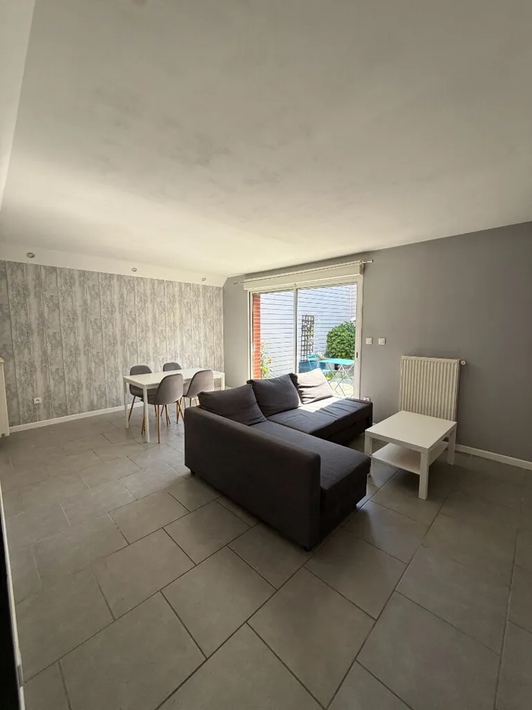 Elutuba - Meubled Flat with Private Courtyard in Croix