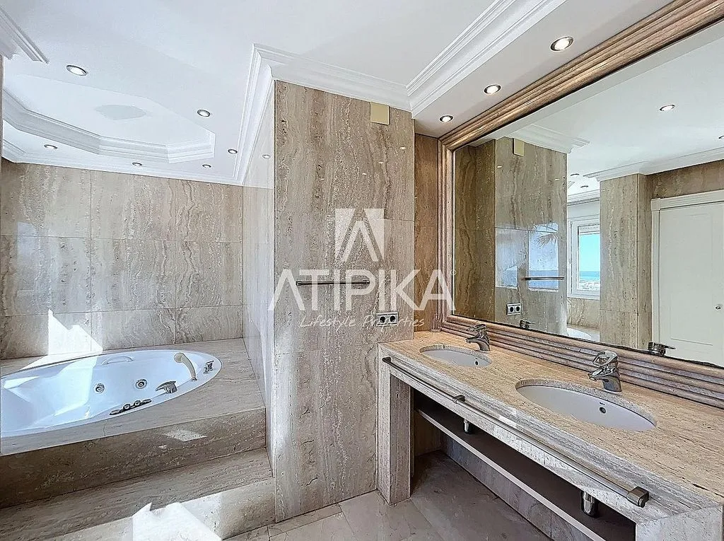 Vannitoad - Seasonal Chalet with Pool in Cabrils