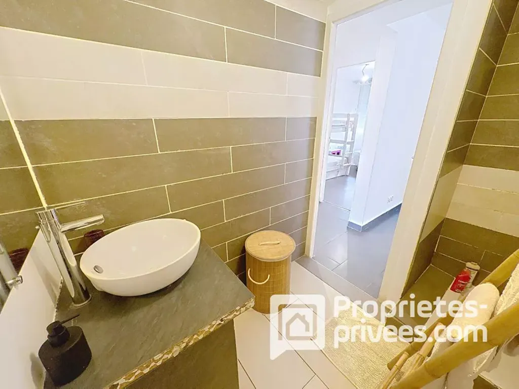 Salles de bain - Appartement T3 avec Vue Mer à Chemin de Candia