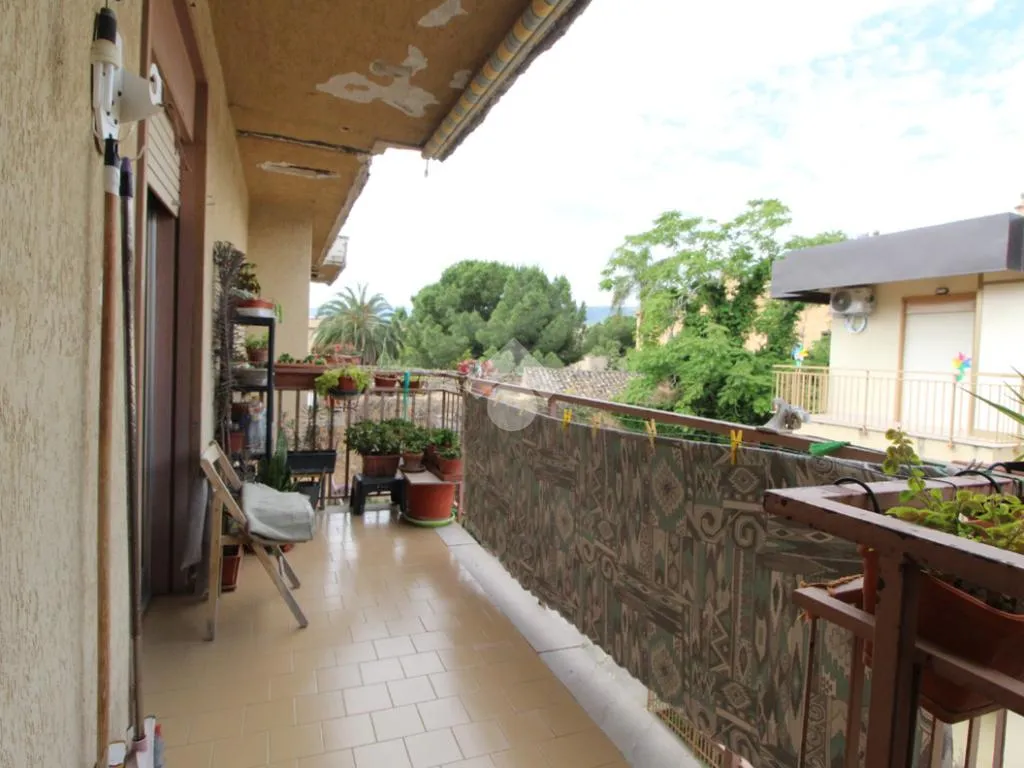Balcone - Apartment with Balcony in Palermo