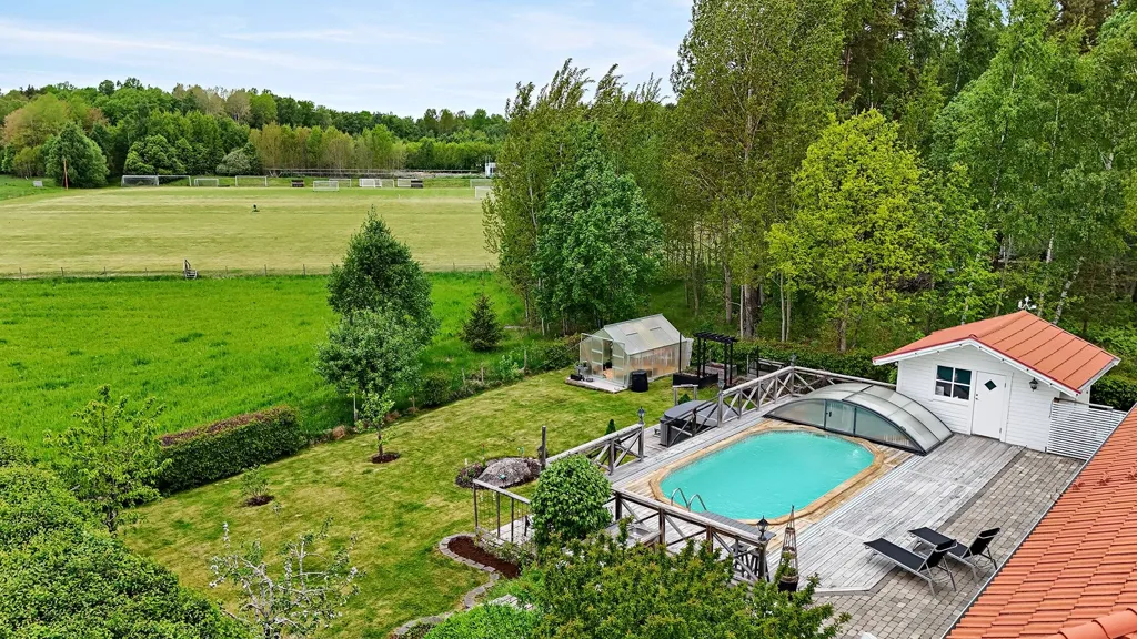 Vista aerea - Villa with Pool and Spa in Alberga