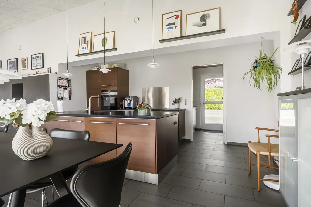 Dining Room - Modern Luxury Villa with Spa in Juelsminde