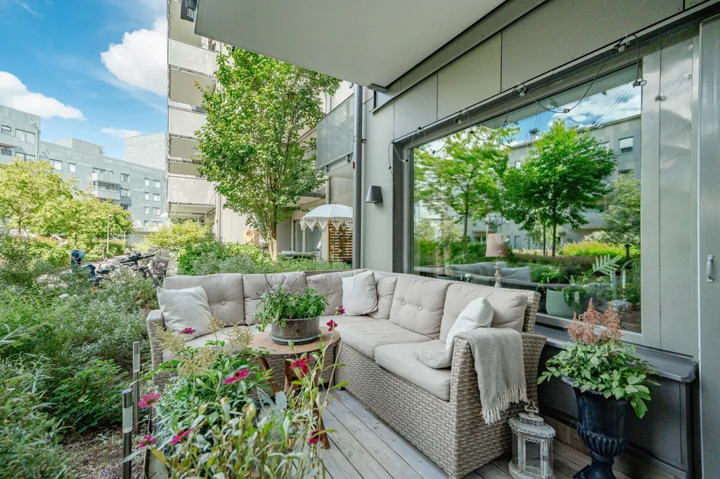 Terrasse - Modern Ground-Floor Flat with Patio in Salabacke