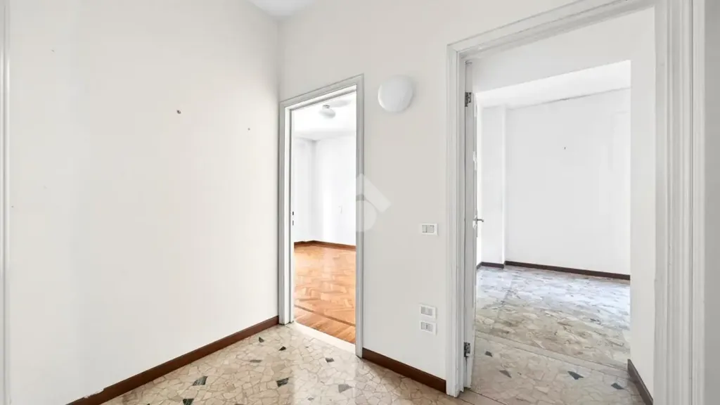 Stanze - Spacious Apartment with Balcony in Brescia
