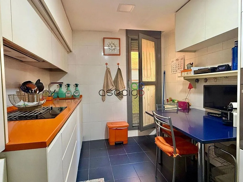 Kitchen - Apartment with Garage in Las Cañas