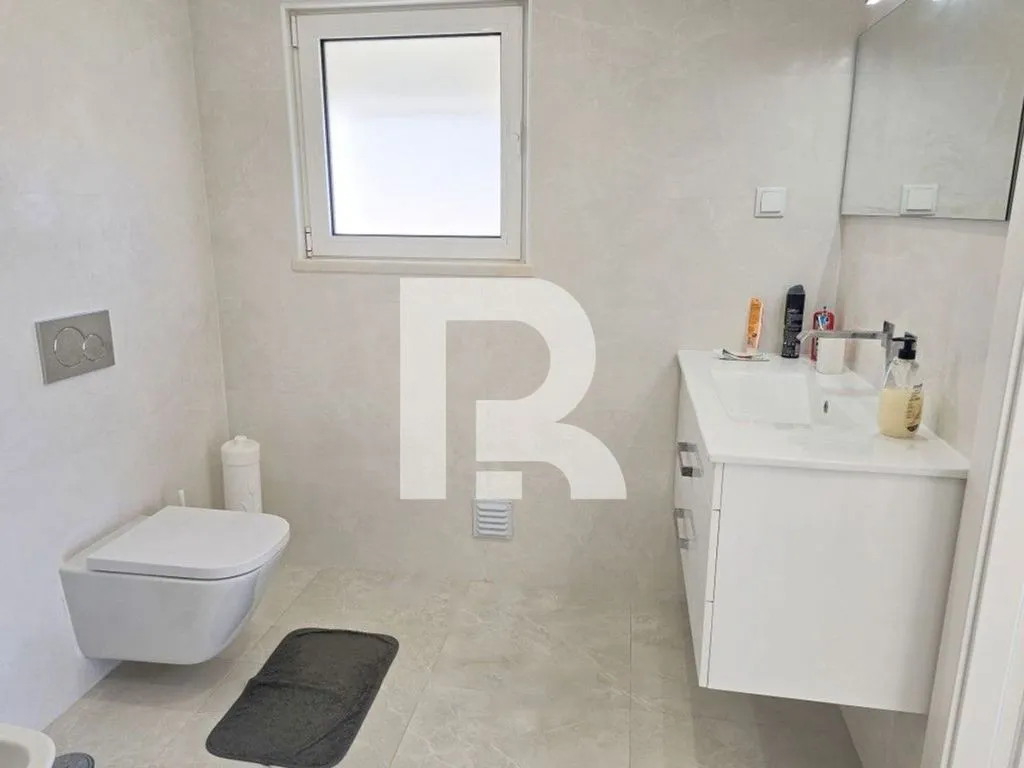 Salles de bain - Luxury House with Modern Architecture in Sintra