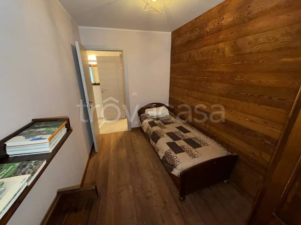 Chambres - Rustic Apartment with South-Facing Terrace in Bardonecchia