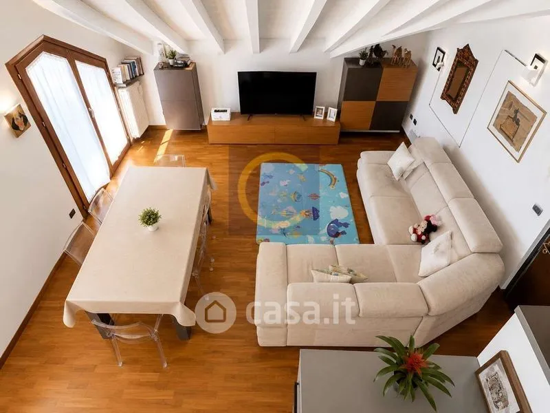 Séjour - Mansarded Apartment with Panoramic View in Appiano Gentile