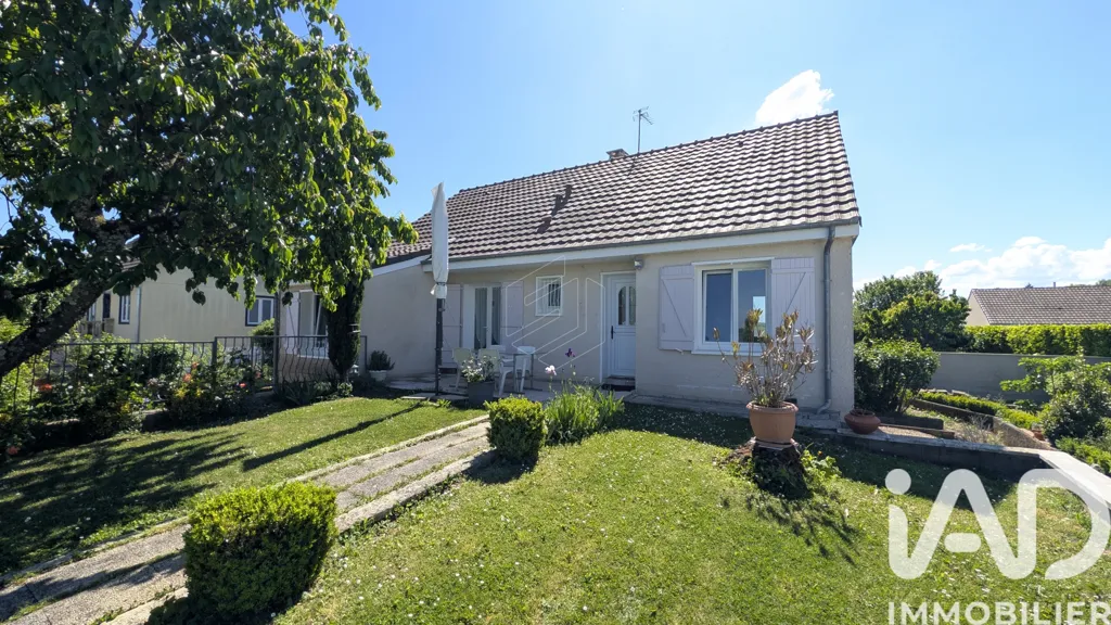 Aed - Traditional House with Pool near Dijon