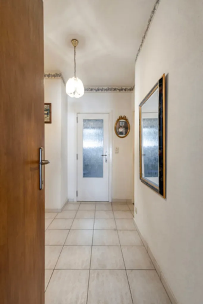 Entrée - Villa de Plain-Pied avec Terrasse à Beersel
