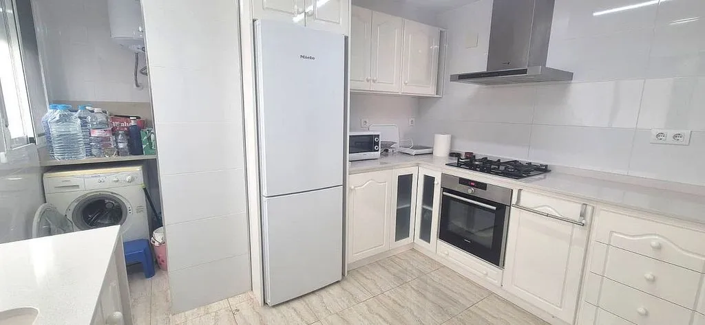Köök - Apartment with Pool and Sea View in Daimús