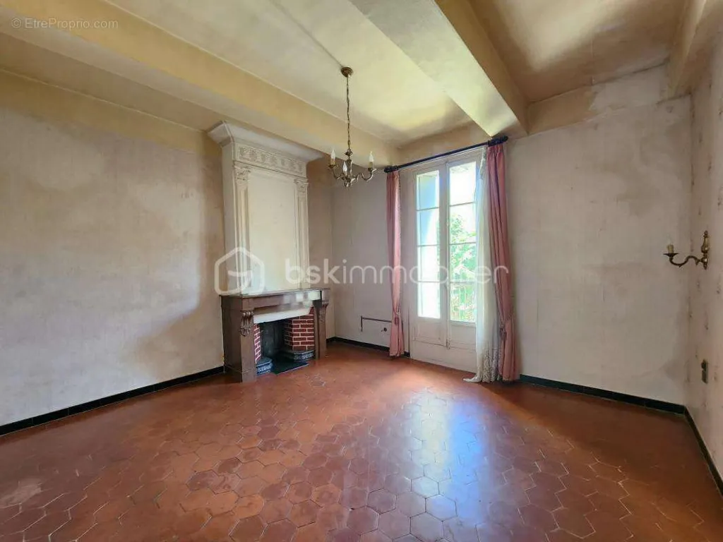 Elutuba - Village House with Amenable Attic in Tourbes