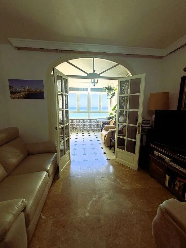Elutuba - Beachfront Apartment with Garage in Playa Victoria