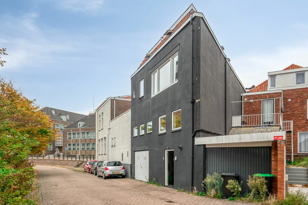 Välivaade - Mixed-Use House with Studio on Axelsestraat, Terneuzen