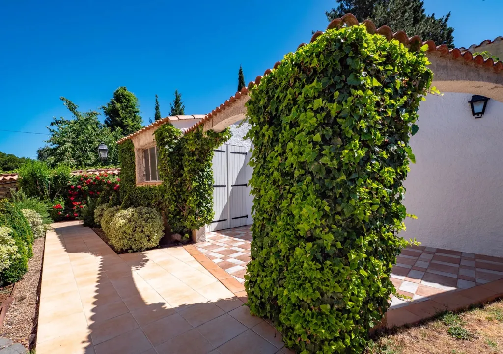 Jardin - Maison avec Vue Montagnes et Piscine à Bédarieux