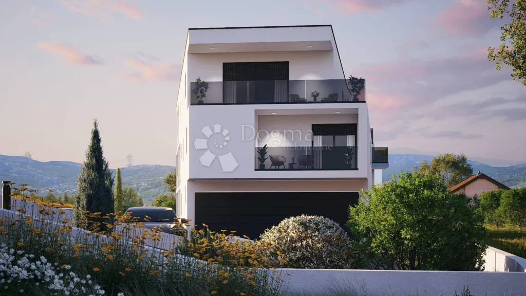 Modern Flat with Terrace in Kaštela
