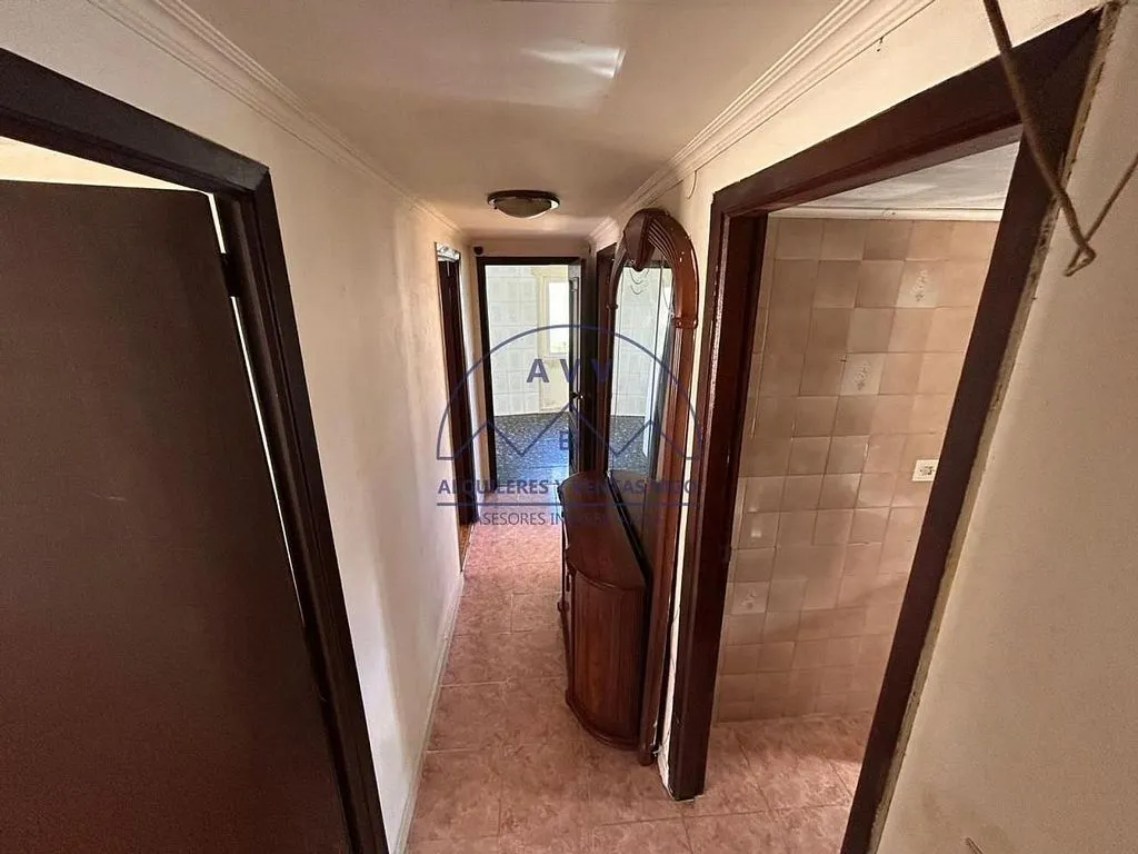 hallway_entrance