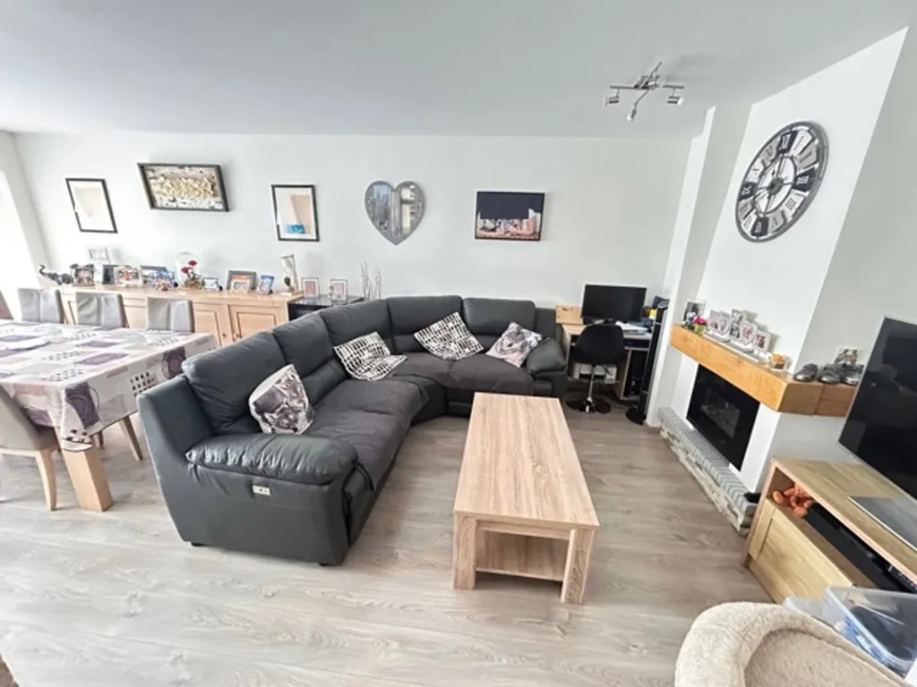 Séjour - Appartement 2 Chambres avec Terrasse à Uccle